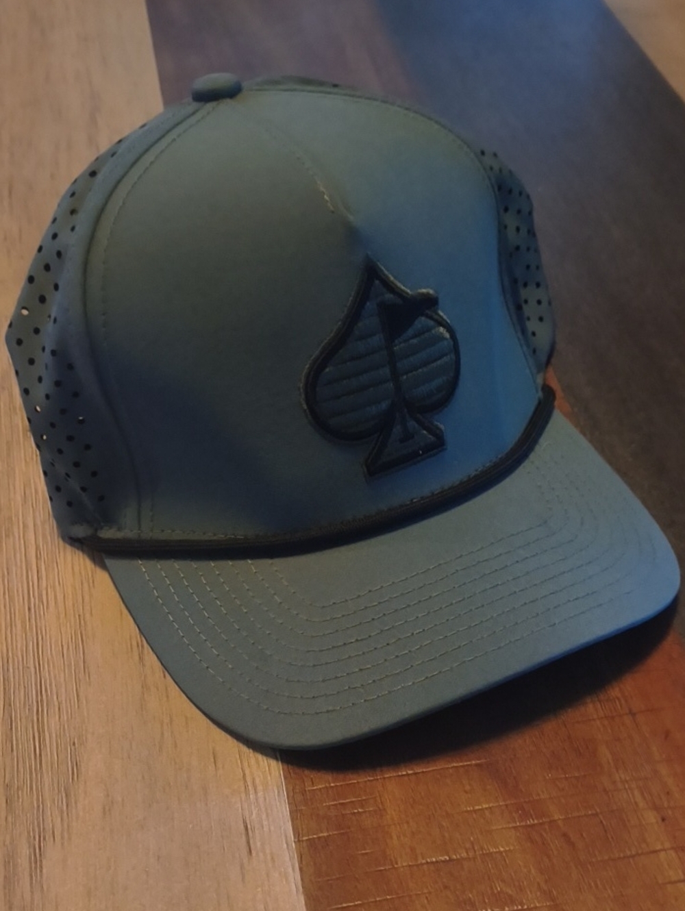 Pins And Aces Golf Hat